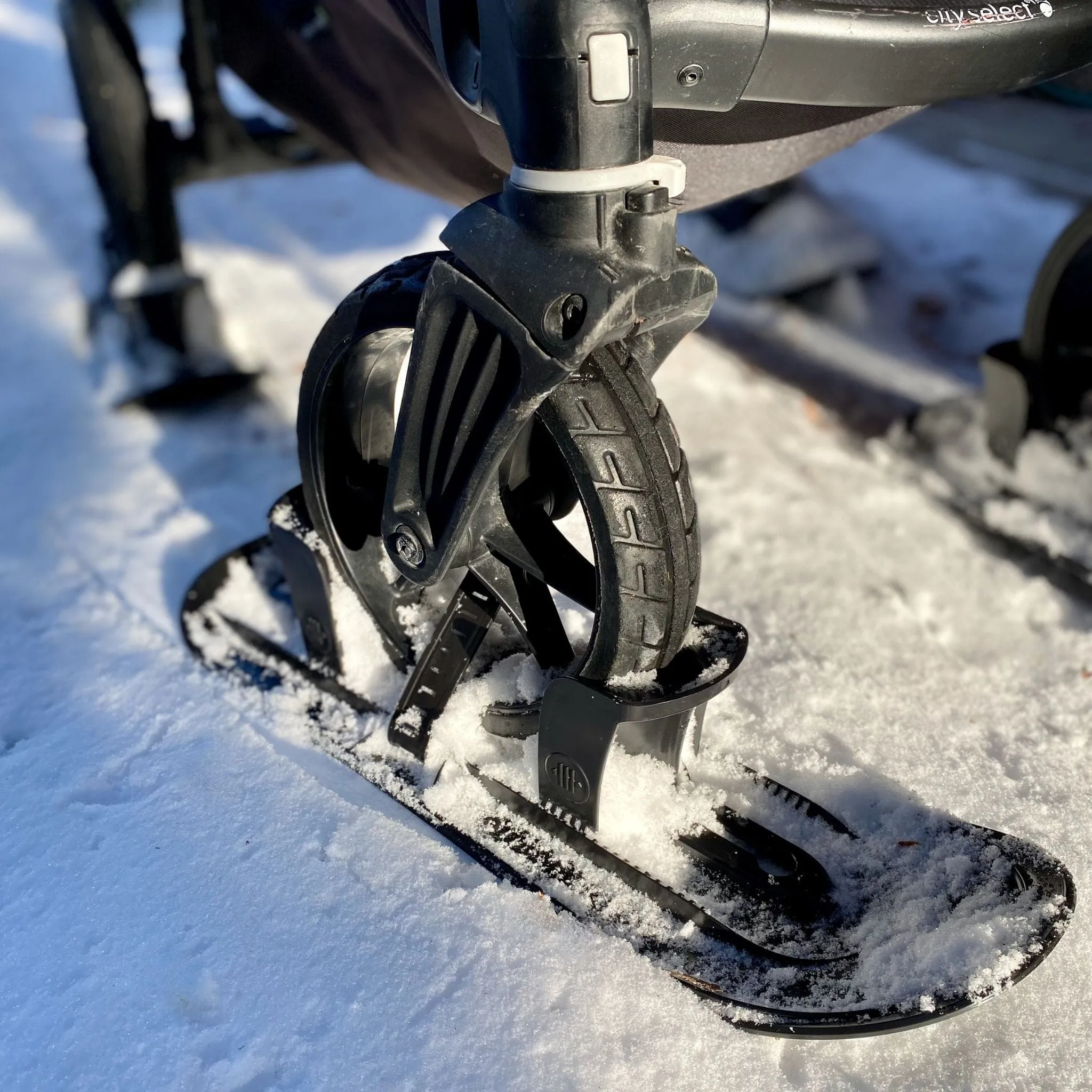 4 Ski attachments