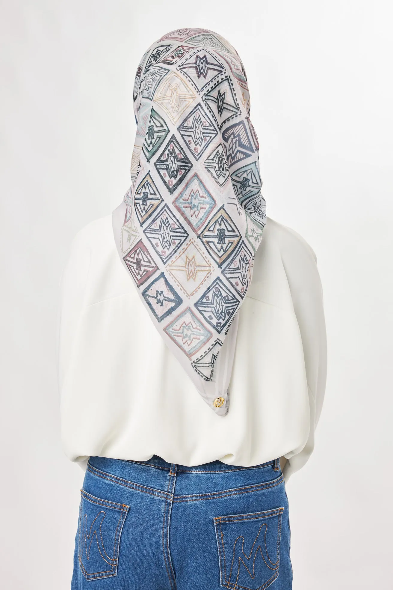 Marny Square Scarf - Colourful Grey