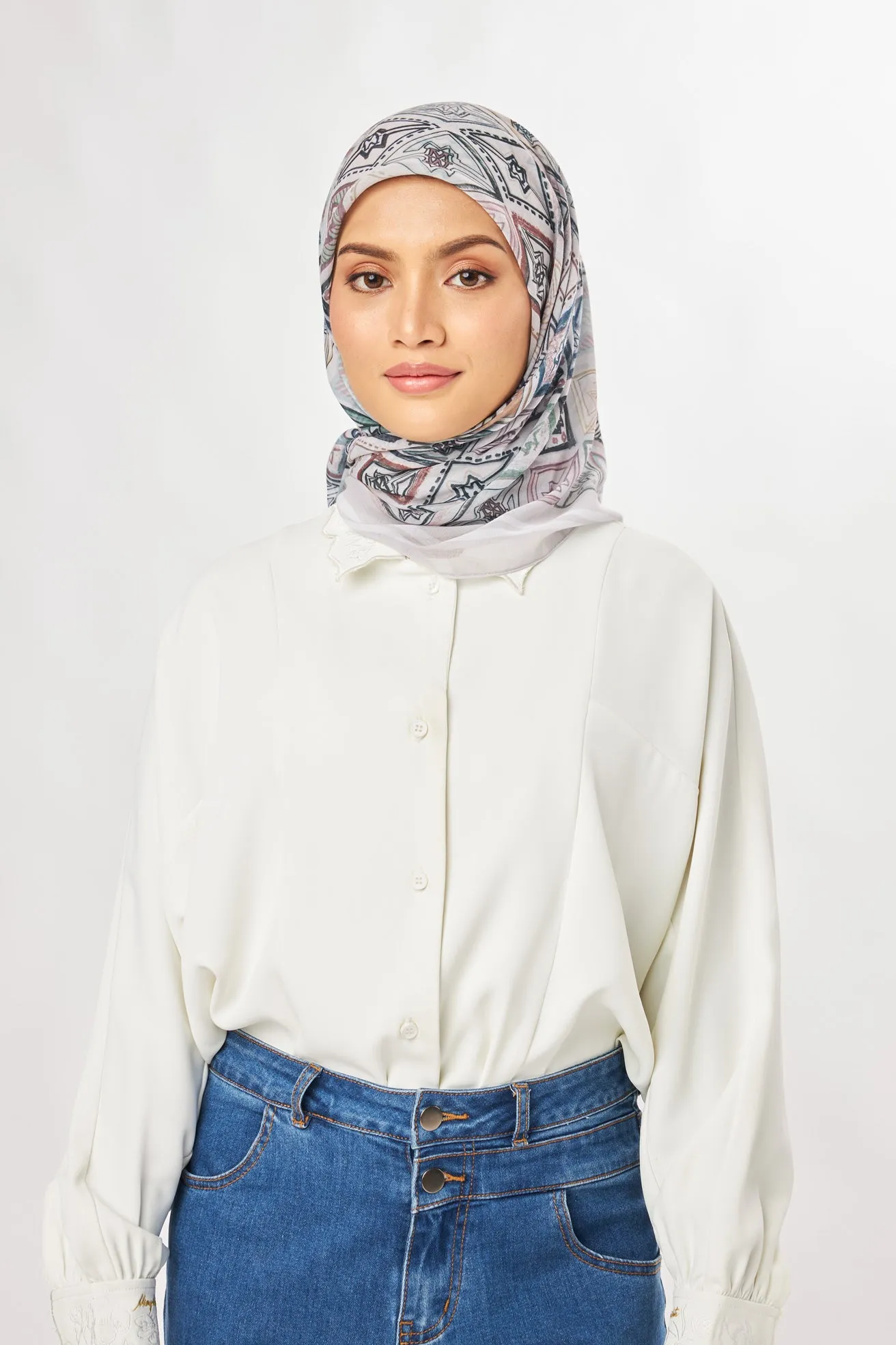 Marny Square Scarf - Colourful Grey