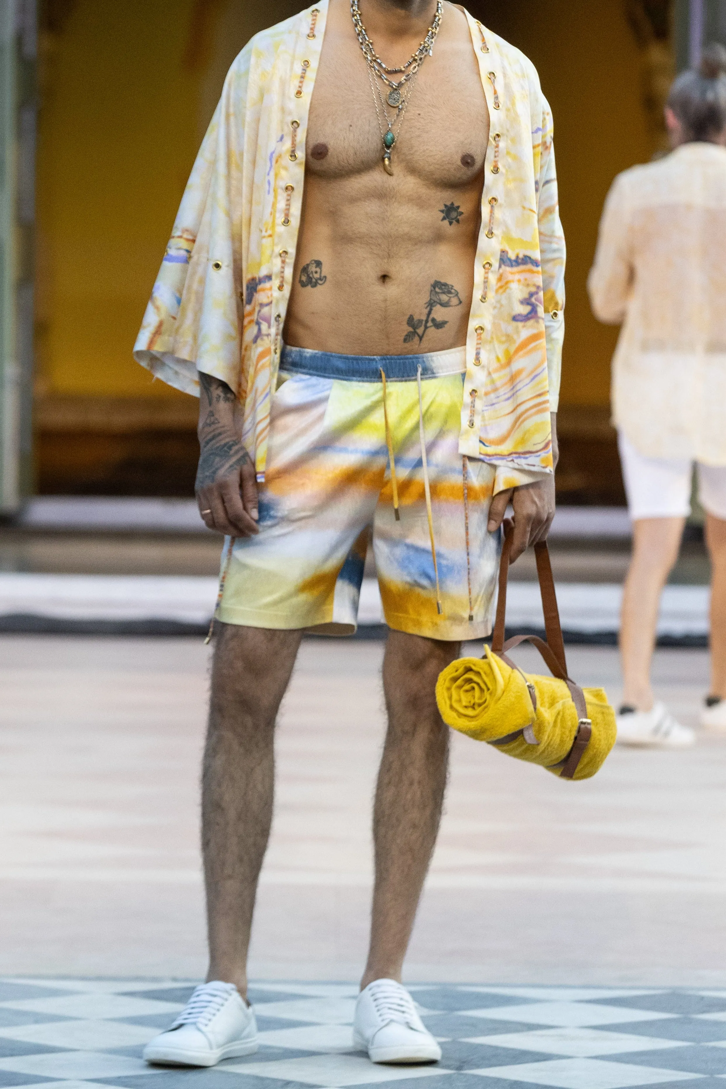 Printed cape & shorts set