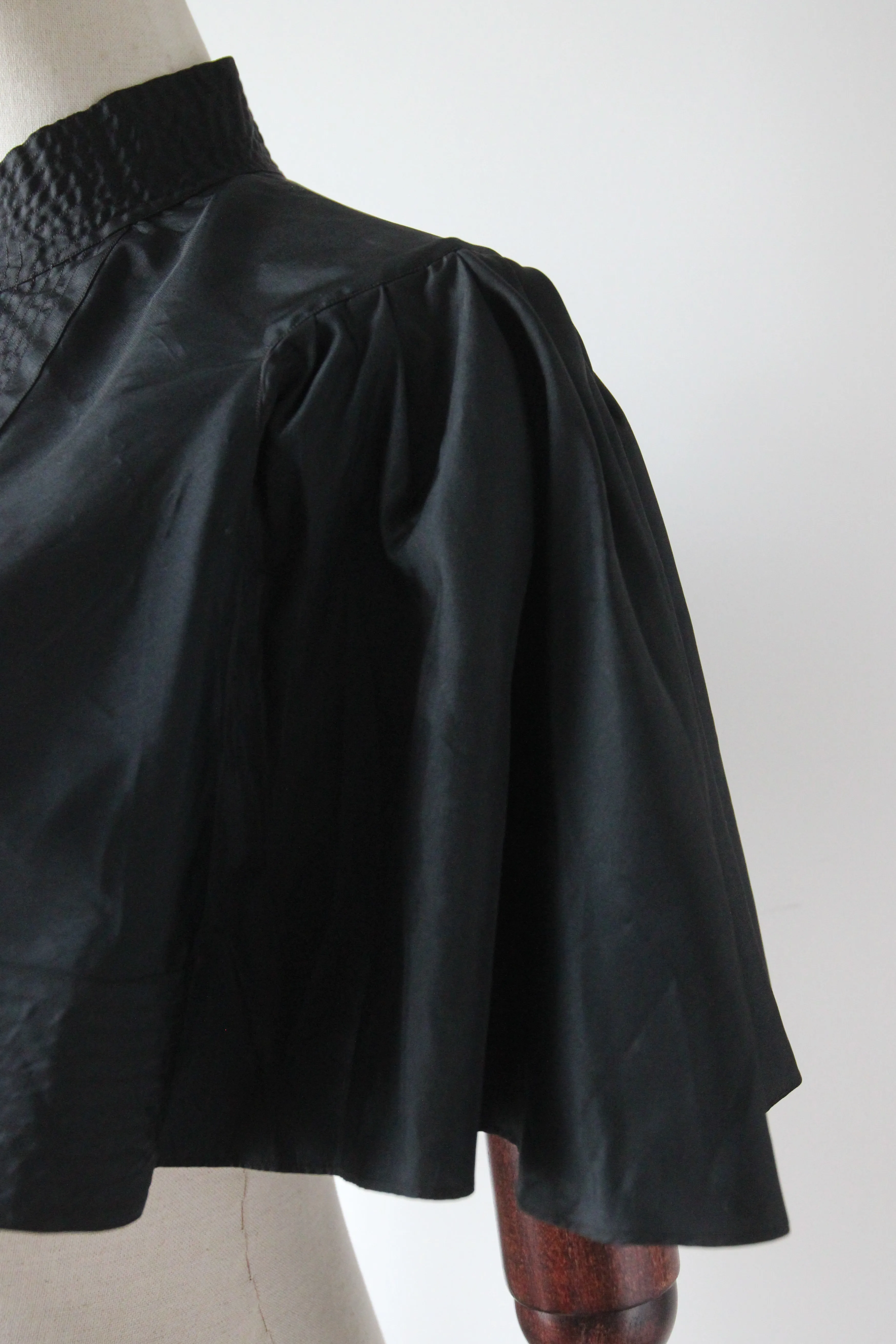 "Fluttered Capelet" Vintage 1930's Black Fluttered Shoulder Cape