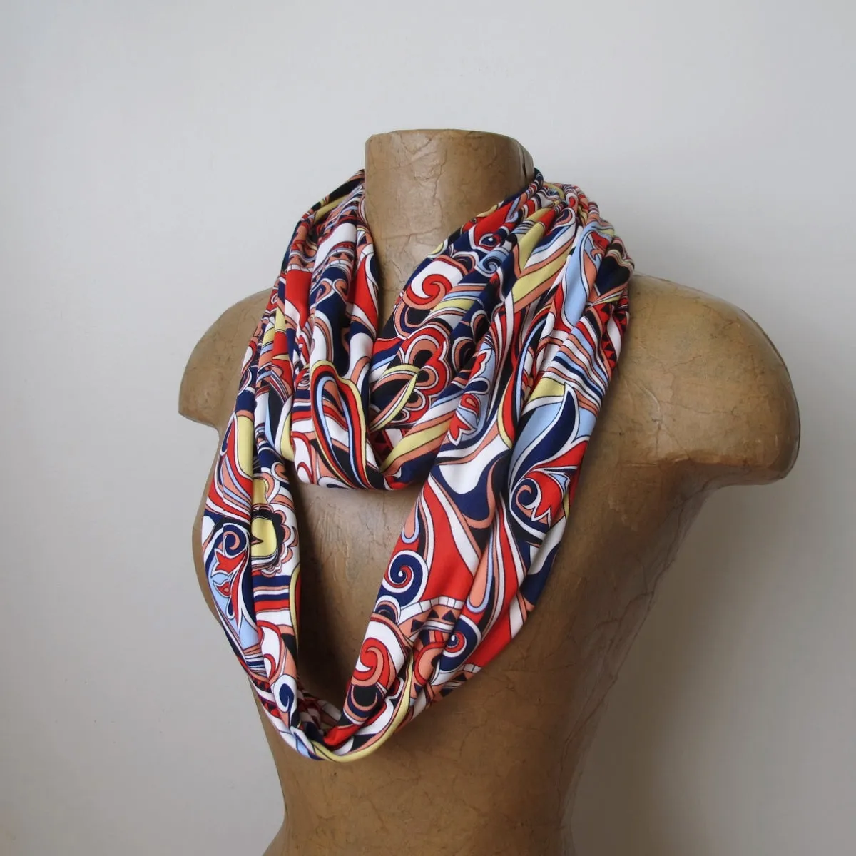 RETRO 1970 Infinity Scarf