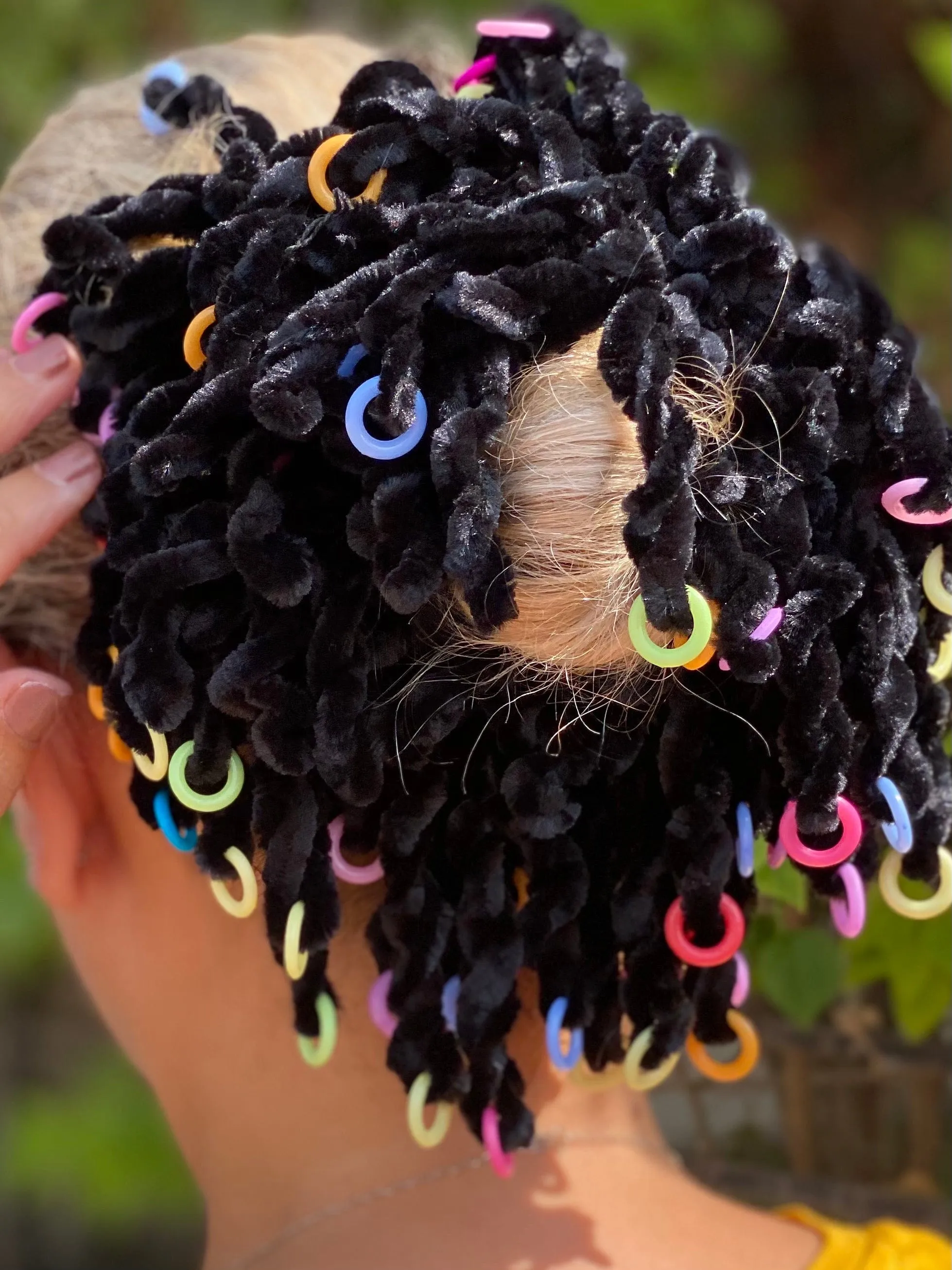 Volumizing Scrunchie Band - Black